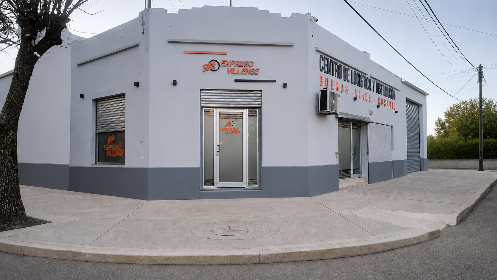Frente del centro de logística y distribución de Expreso Villense